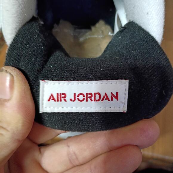 2011 Nike Air Jordan 4 Retro OG White Cement Black 308497-103 Military size 12